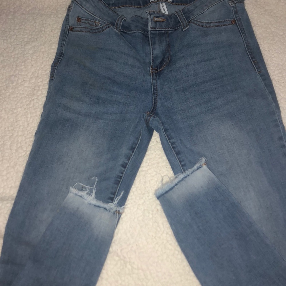 Mid rise ankle jean!